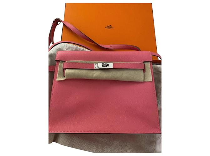 Kelly Hermès Handbags Pink Leather  ref.345356