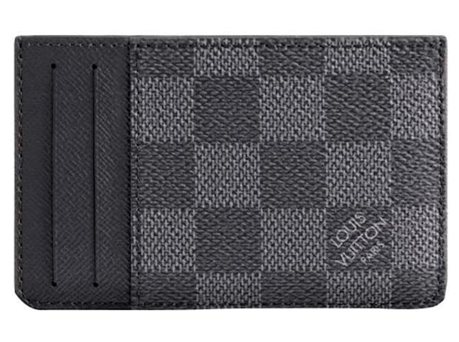 Louis Vuitton Porte-cartes LV Gris et Noir Cuir  ref.347719