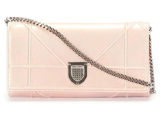 Christian Dior Dior Dio Lama Chain Wallet Langes Portemonnaie in Rosa Pink Leder Lackleder ref.348358 Joli Closet