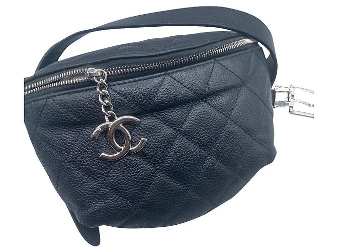 Chanel uniforme Nero Pelle
