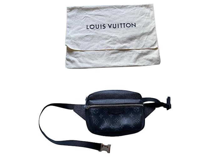 Louis Vuitton Outdoor Bumbag Monogram Eclipse Taiga Black  Louis vuitton  collection, Louis vuitton, Louis vuitton belt