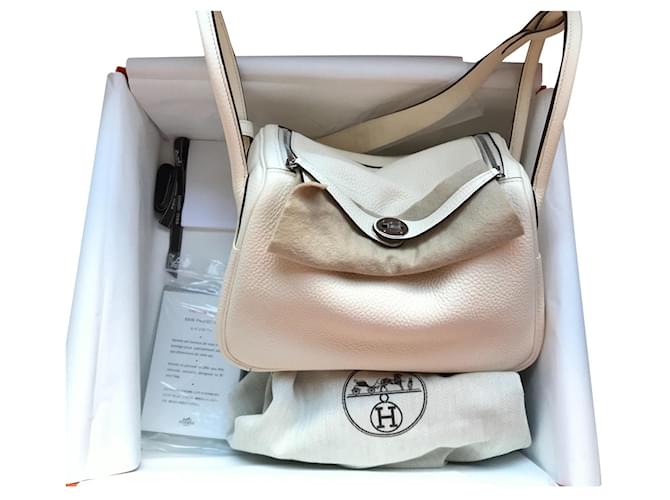 Hermès Hermes Lindy 26 White Leather  ref.351992