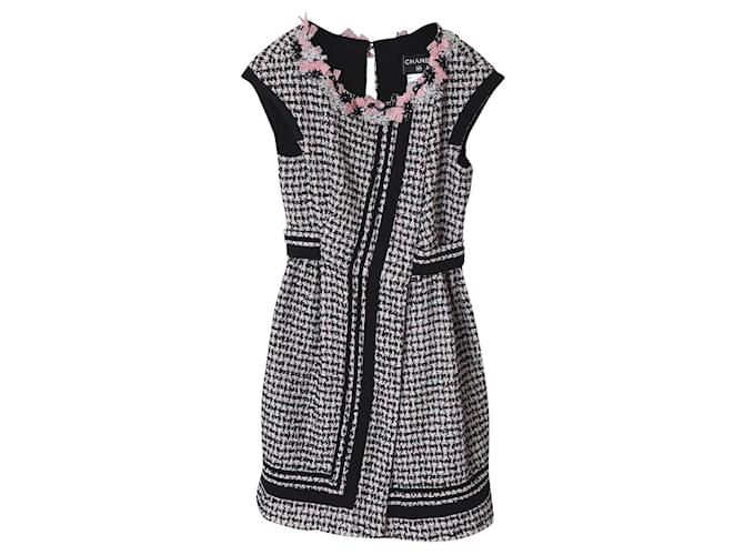 Chanel 8,8K$ tweed dress Multiple colors ref.354826 - Joli Closet