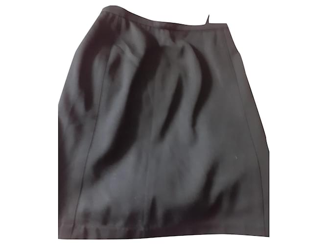 Louis Féraud Straight skirt Black Cloth  ref.354913