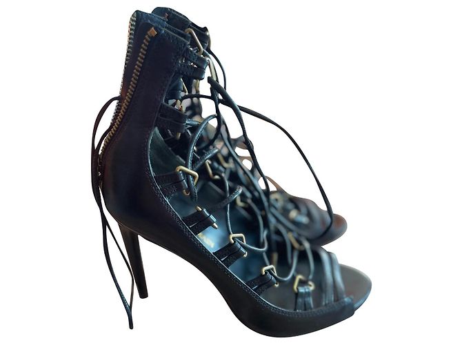 Décolleté con lacci Pierre Balmain in pelle nera Nero