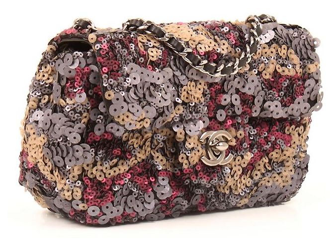 Borsa Chanel classica della linea Timeless. Multicolore