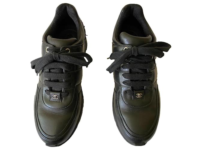 Chanel Sneakers Black Leather  ref.355543