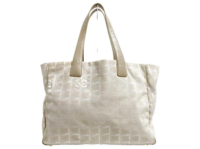 Chanel tote bag Beige Synthetic  ref.355739