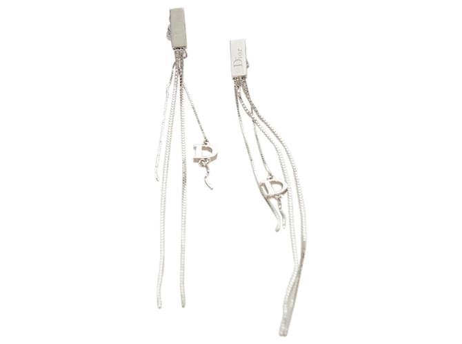 Boucles d'oreilles pendantes chaîne en argent Dior Métal Argenté  ref.358084