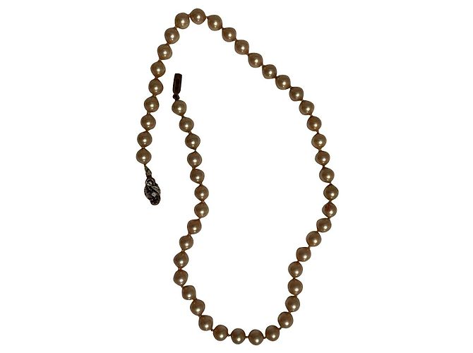 Autre Marque Collar 49 Perlas 8mm Broche Oro Blanco Blanco roto