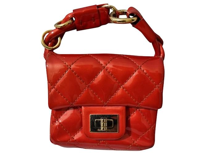 Chanel Clutch bags Red Patent leather  ref.359663