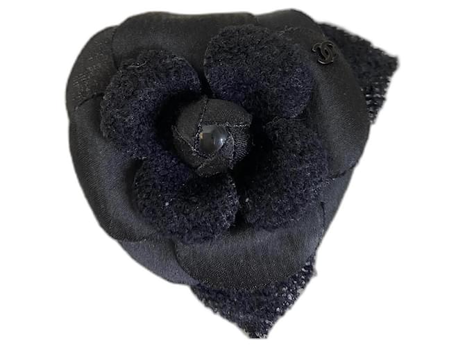 Chanel Broche Camélia Noir avec Tweed , Neuve  ref.359669