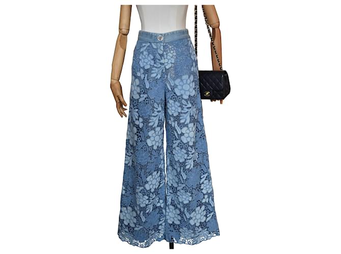 Chanel 2019 Pantalones vaqueros / pantalones de encaje de pasarela Azul Seda  ref.359678