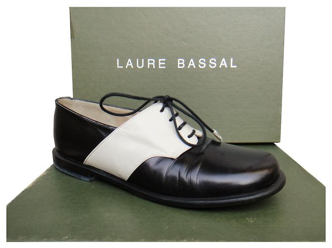 Autre Marque derbies Laure Bassal pointure 37 Noir Blanc
