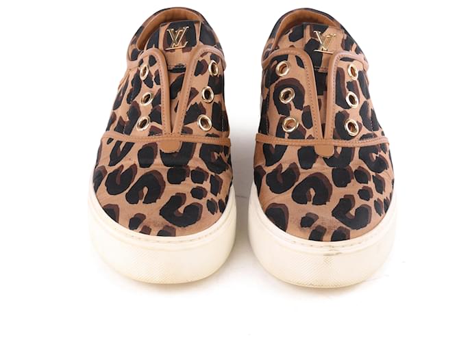 Louis Vuitton Slip On con stampa leopardata da ginnastica Tela  ref.361367