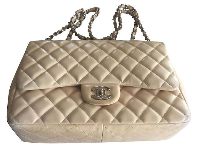 Chanel Bolsa de ombro Bege