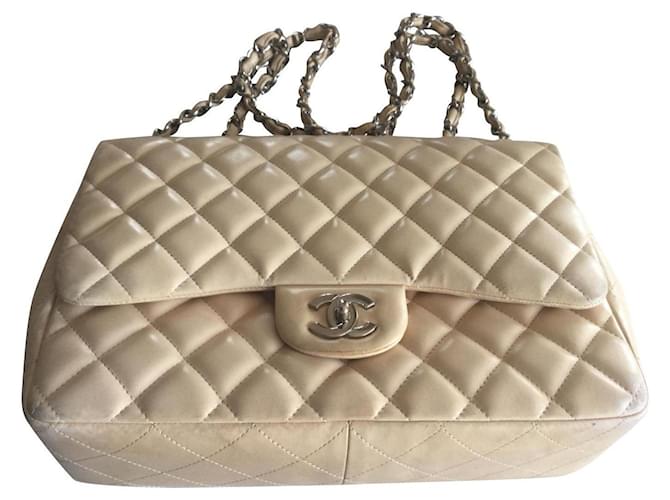 Chanel Shoulder bag Beige Leather  ref.361793