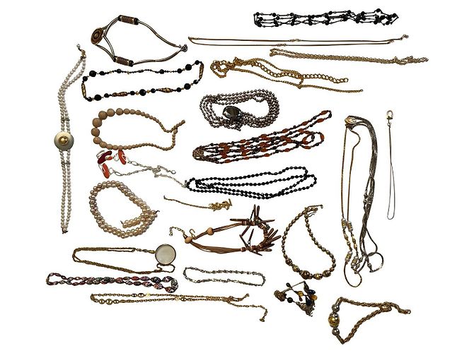 Autre Marque Muchos collares y collares largos.