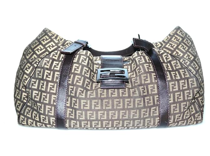 Baguette Fendi Handbags Brown Cloth  ref.363190
