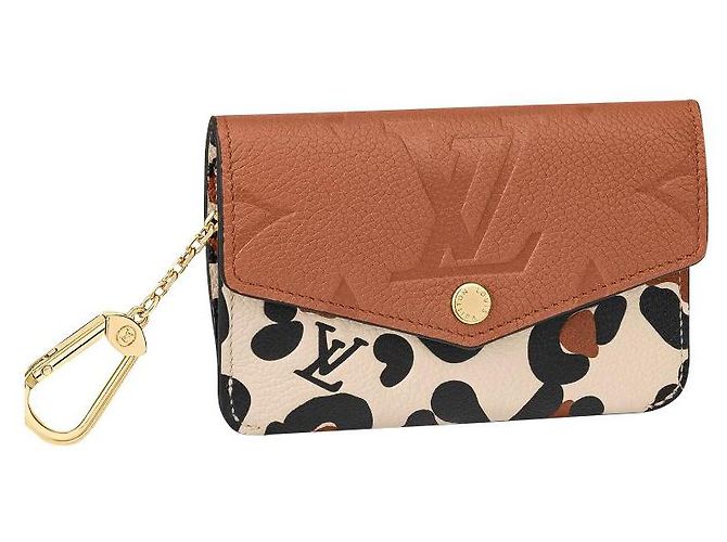 Louis Vuitton Bolsa de chave LV Selvagem no coração Marrom