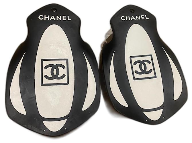 Chanel Misc Black White Plastic  ref.366769