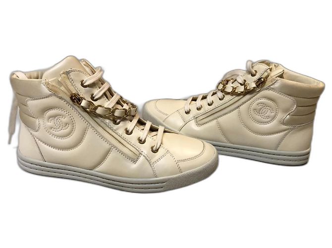 Chanel Basket Écru