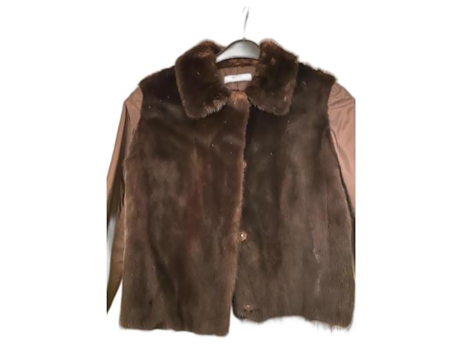 Prada Coats, Outerwear Brown Fur  ref.367054