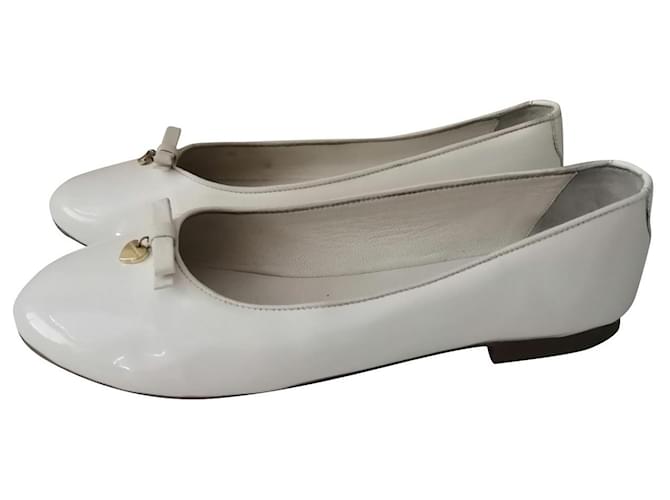 Dolce & Gabbana Zapatillas de ballet Blanco Cuero  ref.367197