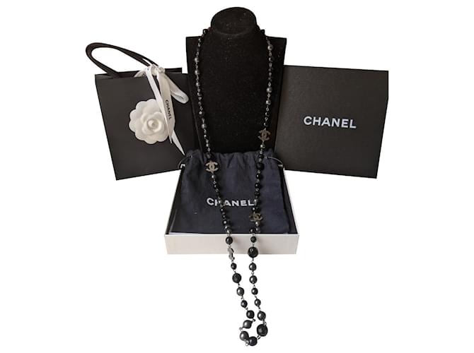 Chanel CC A11V longo caixa de saco de coletor de pérolas pretas e transparentes Preto Metal  ref.367293