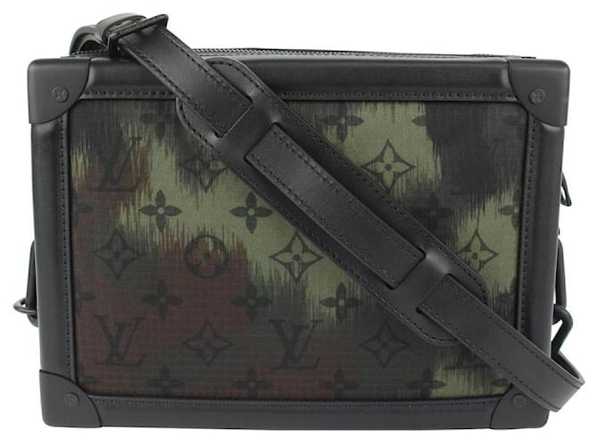 Autre Marque Louis Vuitton Virgil Abloh Camouflage Soft Trunk Crossbody  Camo Bag ref.368517 - Joli Closet