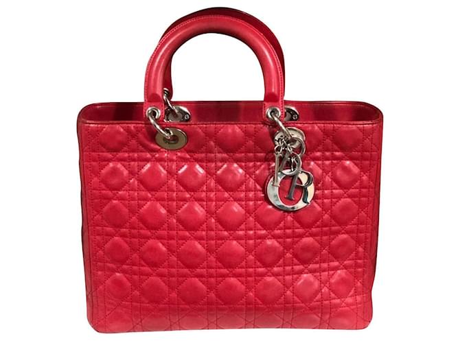 Lady Dior Dior Bolsos de mano Roja Cuero  ref.369113