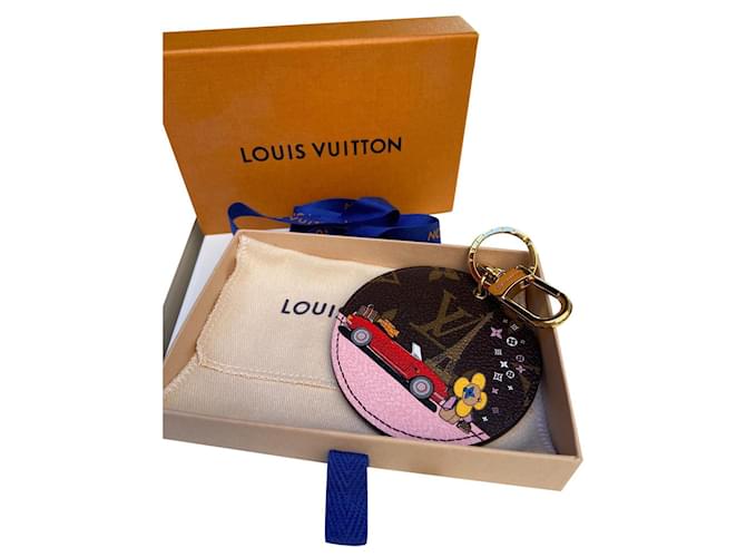 Louis Vuitton Vivienne Xmas Strass Winter Charm Golden Metal ref