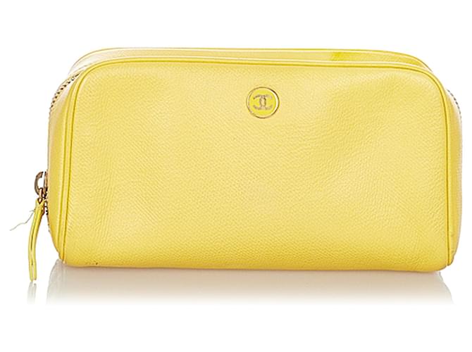 Chanel Yellow CC Caviar Leather Pouch  ref.370073