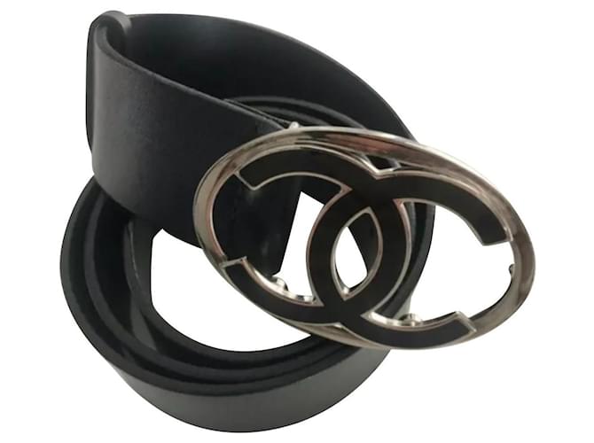 Chanel Cinturones Negro Cuero  ref.370270