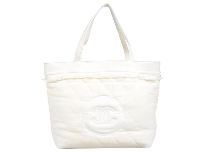 Chanel Frottee Strandtasche mit der Decke Weiß Baumwolle  ref.370509