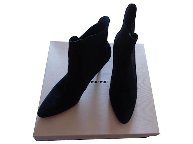 Miu Miu Boots with elastic on each side Heel7cm , back heel gilded bronze Black Deerskin  ref.371117