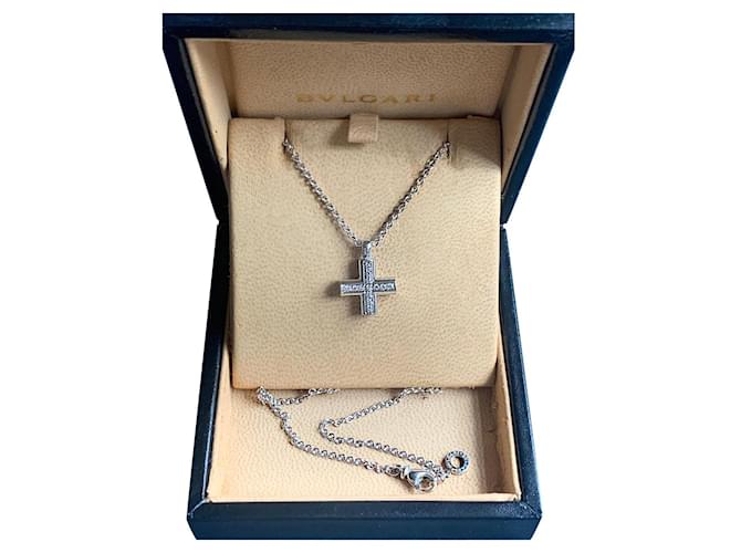 Bulgari Greek Cross with necklace White Gold  ref.371967