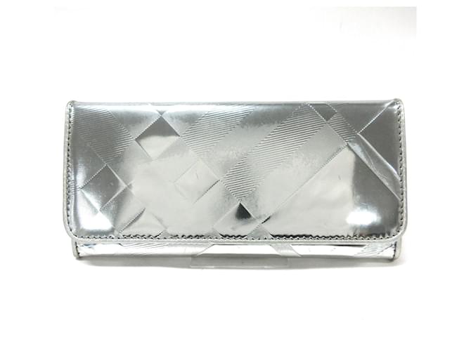 Burberry wallet shop silver