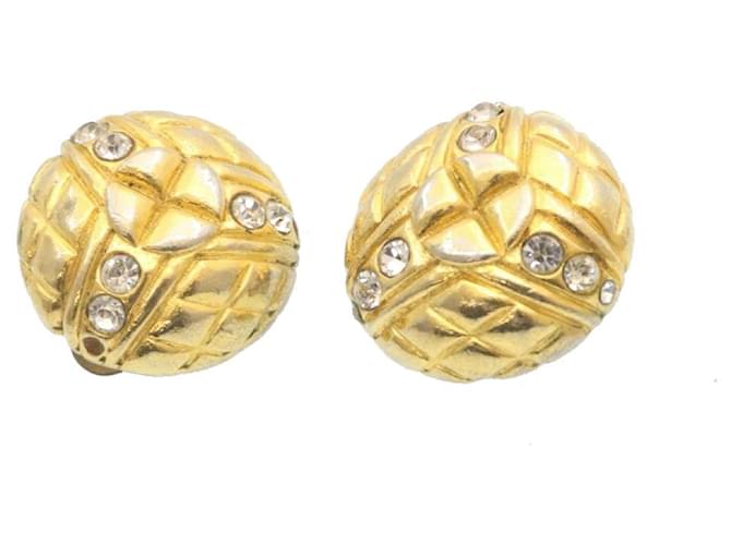 CHANEL Clip-on Earring Gold Tone CC Auth ar4785 White gold  ref.372804
