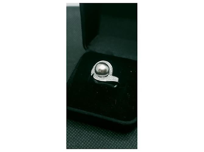 inconnue Beautiful gold ring 18K Tahitian pearl paving diamonds 0,50 CT T 54 P 7,41 grs Silvery White gold  ref.372864