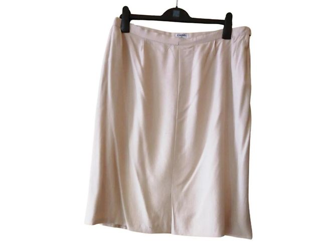 Falda Chanel de seda beige
