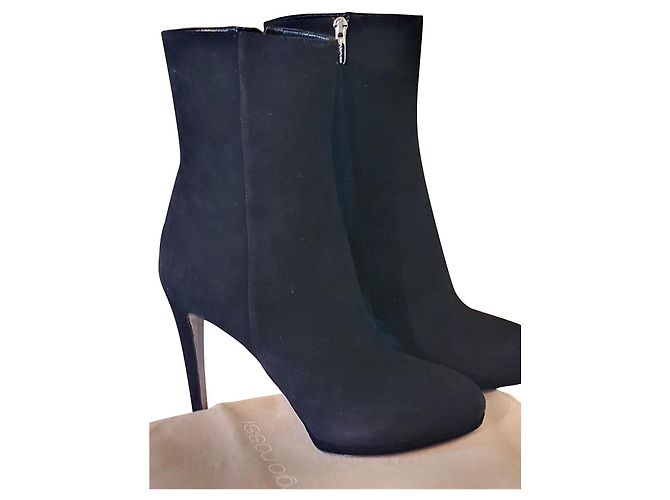 Sergio Rossi Black Leather Ankle Boots 39