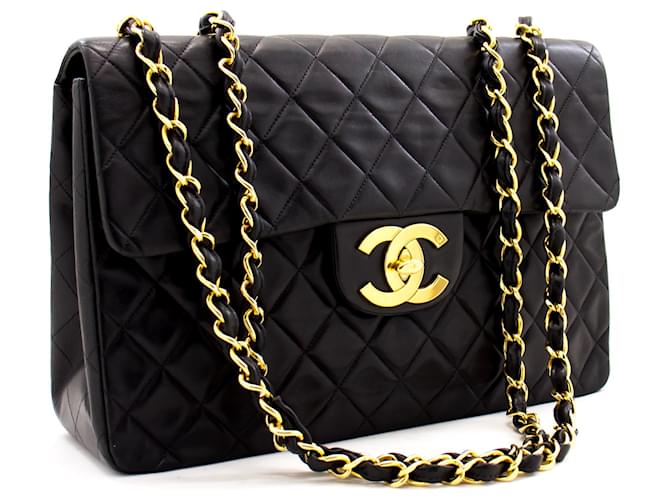 Chanel Jumbo 13"Maxi 2.55 Flap Chain Shoulder Bag Preto Cordeiro Couro  ref.375119