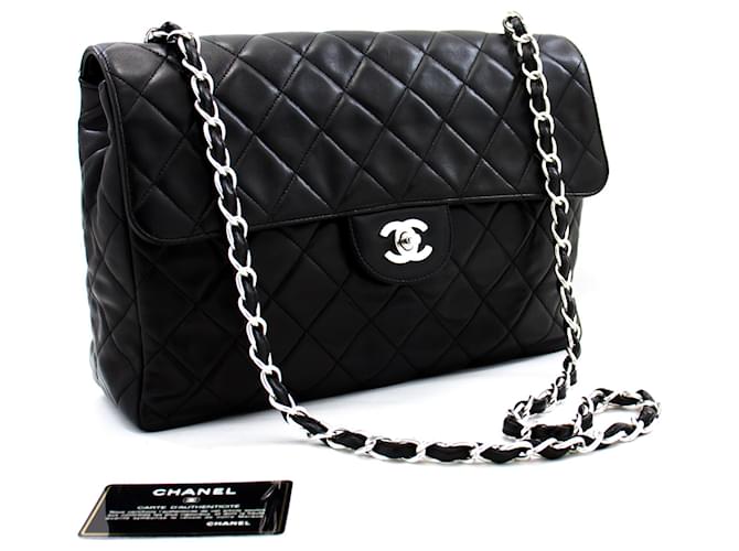 Chanel Jumbo 11"Bolso de hombro con cadena grande, solapa, piel de cordero negra Negro Cuero  ref.375127