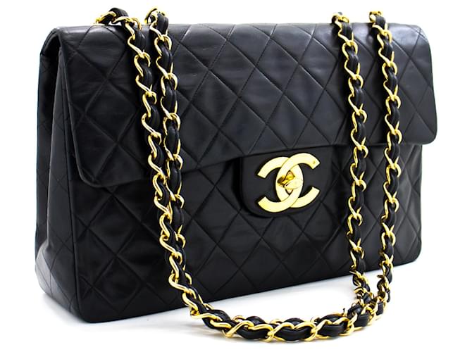 Chanel Jumbo 13"Maxi 2.55 Flap Chain Shoulder Bag Preto Cordeiro Couro  ref.375135