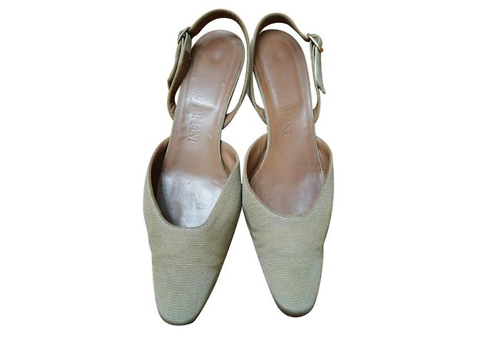 Décolleté con tacco basso Giorgio Armani Beige