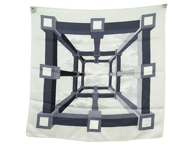 Hermès SCIARPA HERMES PERSPECTIVE AM CASSANDRE SQUARE 70 SCIARPA IN SETA GRIGIO SETA