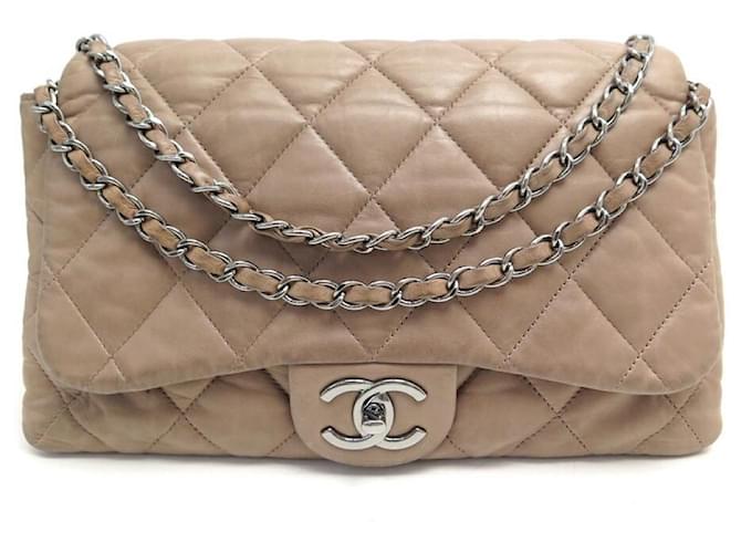 Chanel Coco Cocoon: Collezione Autunno Inverno 2010 2011 | Modalizer
