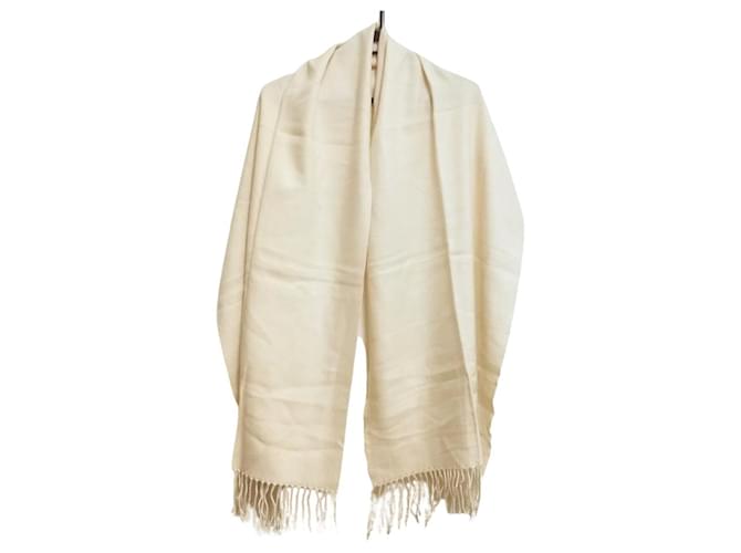 Burberry cream shop scarf