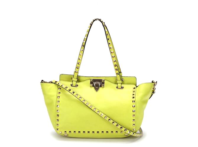 Valentino Garavani Rockstud Yellow Leather ref.377536 - Joli Closet